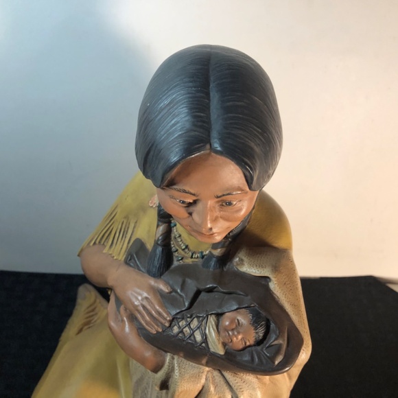 Vtg Byron Molds 10” 1979 Native American Woman & Infant Baby Figurine - Picture 11 of 16